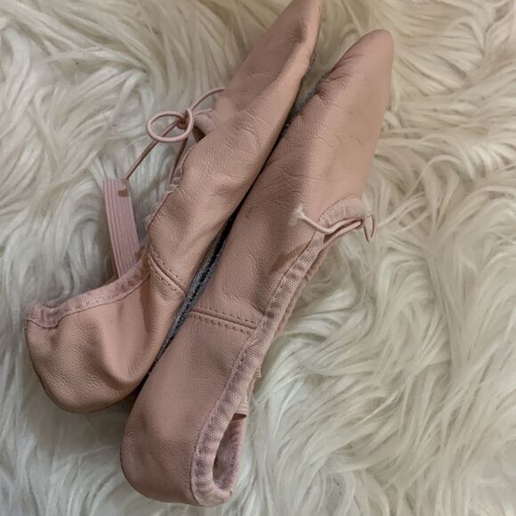 🟢3 for $20. BUNNYHOP pink leather ballet shoes - Picture 6 of 9